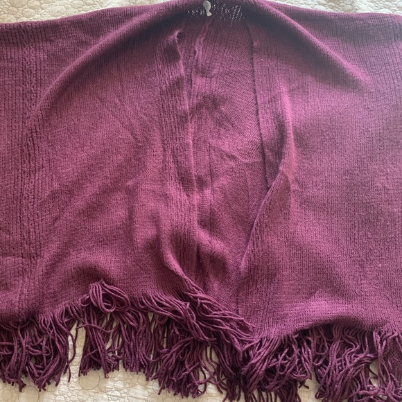 Shawl - Picture 2 of 2